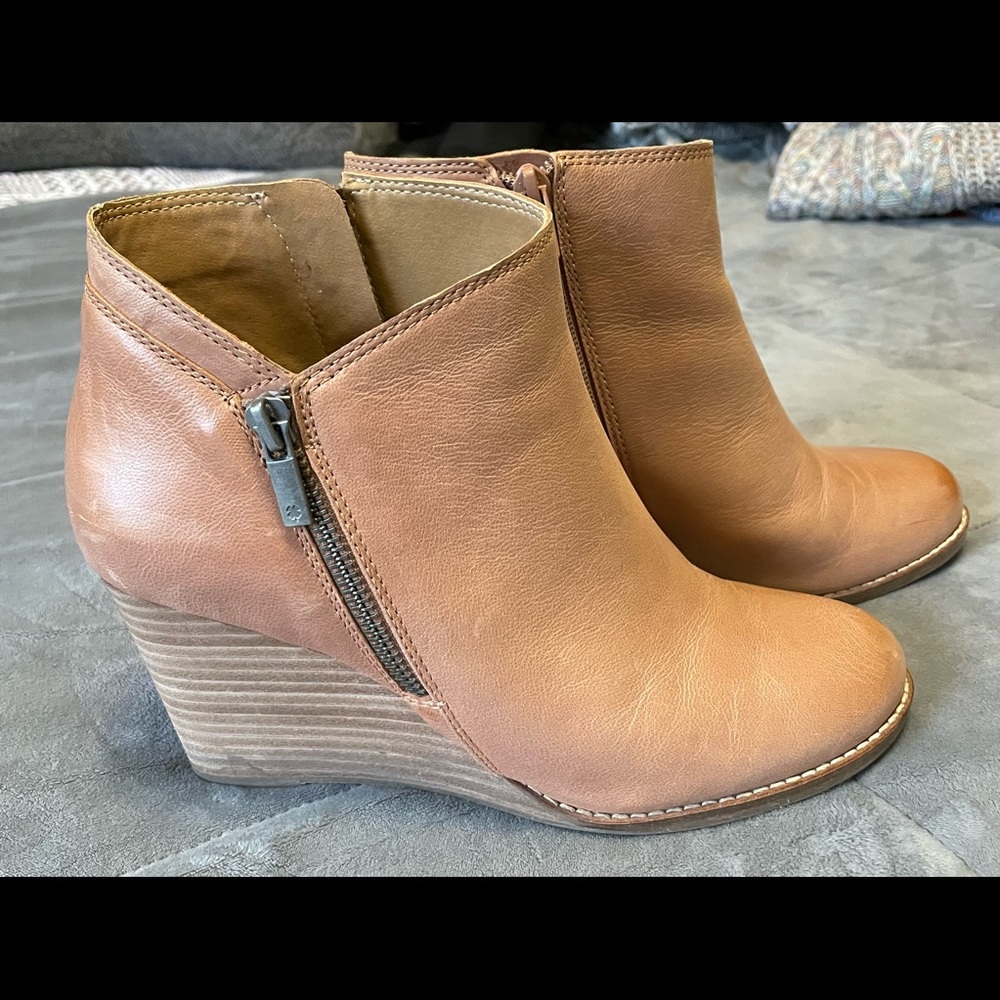 Lucky Brand wedge bootie, size 8.5